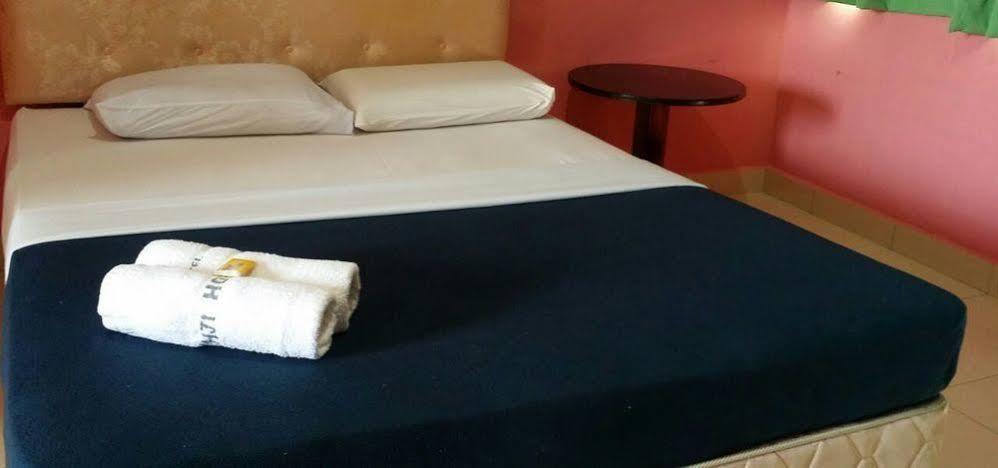 Hotel Hji Residensi Kuah Zewnętrze zdjęcie